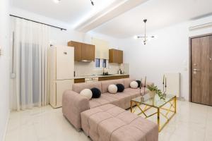 Arcade Apartment Panoramic View