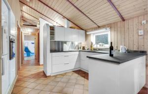 3 Bedroom Lovely Home In Jerup