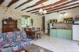 Maisons de vacances Maison avec un grand jardin en pleine nature : photos des chambres