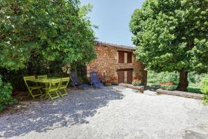 Maisons de vacances Maison avec un grand jardin en pleine nature : photos des chambres