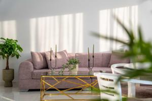 Arcade Apartment 2nd floor - 2BR - 3hvězdičkové hotely ve městě Volos