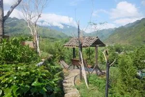 Tom's Du Gia Homestay - Làng Cac