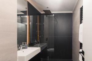 Luxurious Urban Retreat with Unmatched Comfort