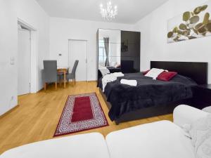 Three-Bedroom Sanctuary, King-Size Beds