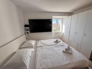 Seaview Apartment for 2