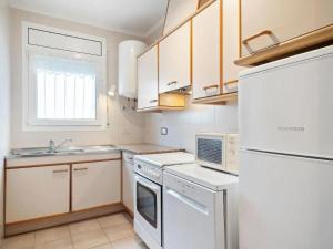 Comfortable house with a pool very close to the beach, Amfora Cugat Sant Pere Pescador