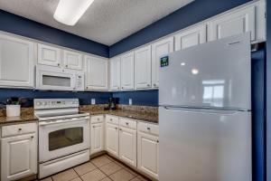 Paradise Resort Unit 1407