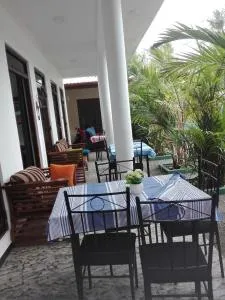 Iwaree Guest house - Padeniya