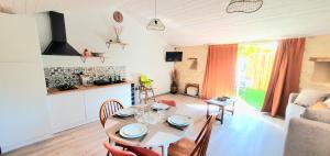 Appartements Maison 2/4 pers Les Herbiers proche Puy du Fou : photos des chambres