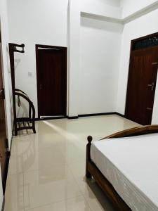 Shiny Villa