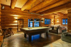 Standard 4 - Heiti Lodge