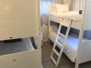 SAMs - Sea And Mountain