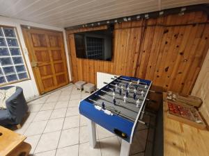 Chalets Chalet sous les sapins, calme, superbe vue avec piscine et sauna : photos des chambres