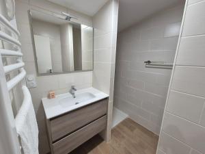 Appartements Le Pont Haut vue sur Riviere proche Puy du Fou : photos des chambres