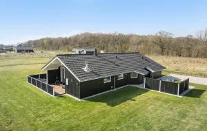 Awesome Home In Storvorde With Sauna - Gistrup