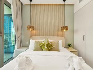 Royal Vista - Luxury 2BR Apartment at Downtown Views II - Downtown