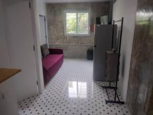 Entropy Capsules and Hotel