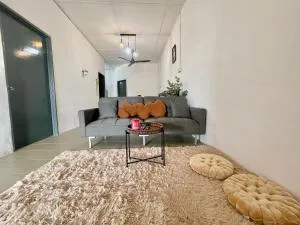 Entire 33 Cozy House • 3 Bedroom @ Alma Bukit Mertajam - Serdang