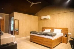 Oshins retreat - Rājpur