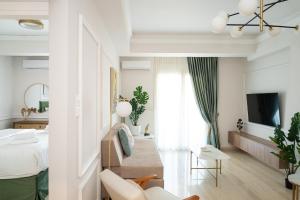 Margo Luxury Living 1 by 8essentially