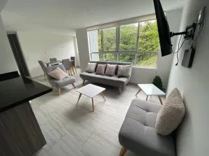 Apto nuevo, tranquilo y central - La Enea