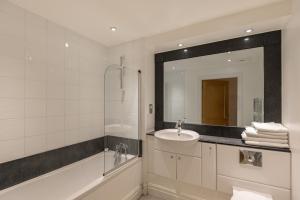 Two Bedroom Modern Apartment