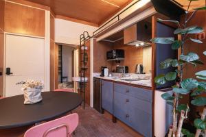 UMA Foyer 25 Apartments