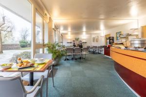 Hotels Brit Hotel Le Parc Vichy : photos des chambres