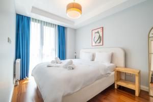 Luxury Apartments in Ofton Residence