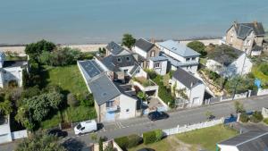 Manava Villa vue mer et Mont Saint Michel piscine intérieure