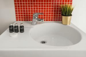 Swanstons Urban Duo - Interconnected Apartments with Pool