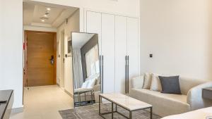 Modern Apartment with City Views