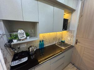 Bliss Suites - Near Expo Mart, Gr Noida, Most Hygienic Stay