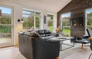 Cozy Home In Struer With Wifi