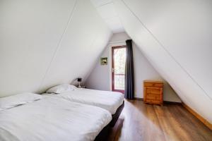 Merel I Rustgevende Accomodatie in Drenthe met omheinde tuin