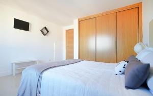 Apartamento con terraza con vistas al mar