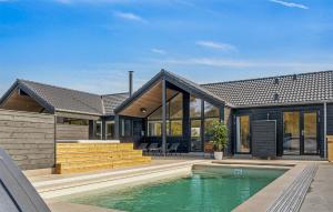 Gorgeous Home In Højby With Kitchen