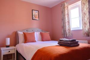 Haydon Stays Swindon 5Bed sleeps 9