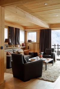 Chalets Les Granges d'en Haut - Chamonix Les Houches : photos des chambres