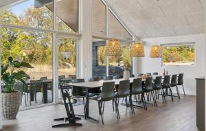 Gorgeous Home In Højby With Kitchen