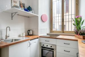 Quiet Retreat in Ancient Rome