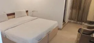 Hotel Cozy Residency - Tikuri