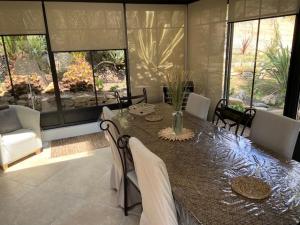 Villas NOUVEAU ! VILLA LORANA Entre mer et Vignes : photos des chambres