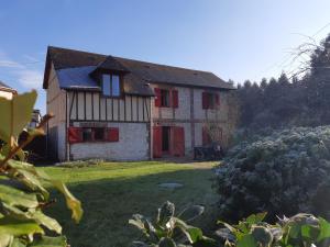 Maisons de vacances Maison spacieuse Parc Regional Naturel Normandie : Maison 3 Chambres