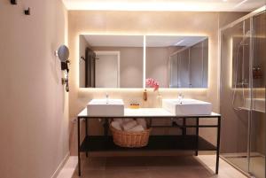 Quadruple Room room in Acta Splendid