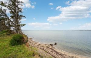 3 Bedroom Cozy Home In Spøttrup