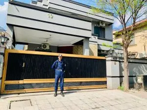 Hayat Grand Guest House - Giddar Kotha