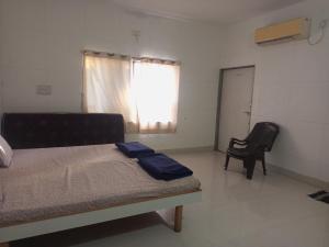 Dwarka Bungalow Only Family