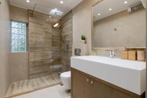 Artemis - Luxenia Suites