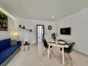 7 Moons Resort B Solo Adultos - 萨洛夫雷